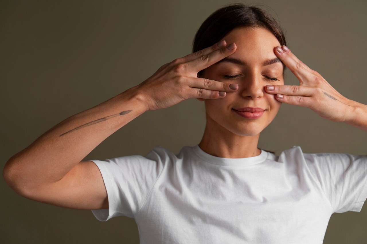 YÜZ YOGASI